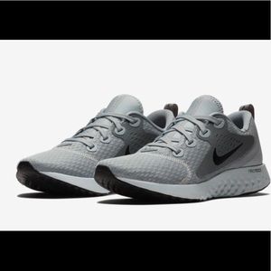 Nike legend react- Size 9